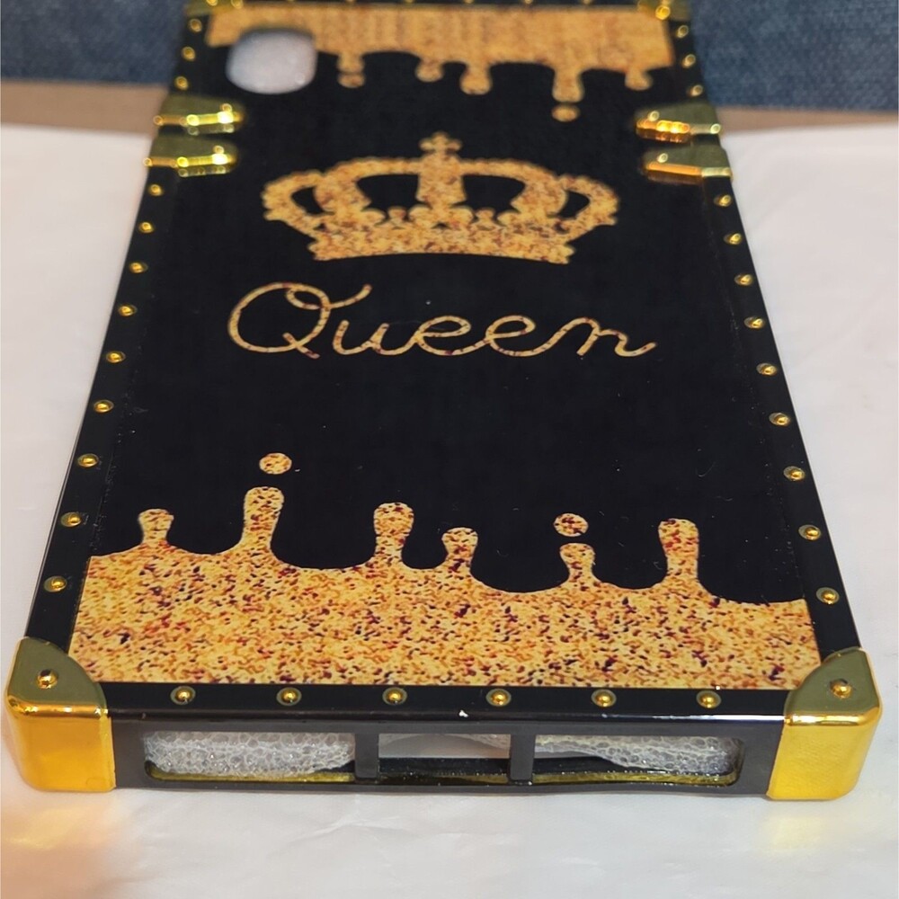 Boutique Samsung Galaxy Queen Crown Gold Square Case Shockproof - Picture 5 of 16
